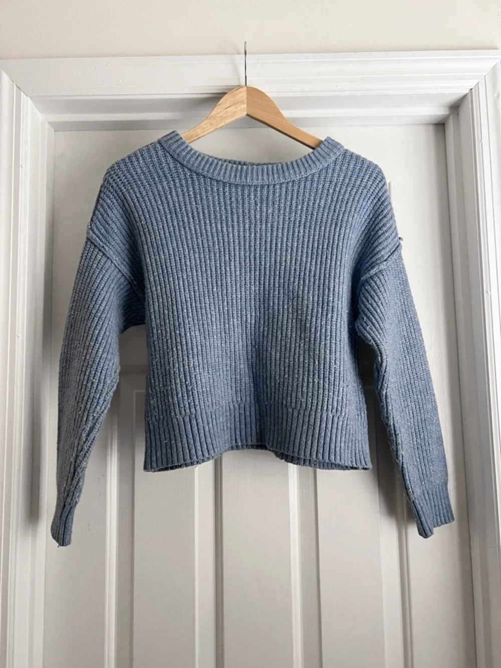 American Eagle Blue Cropped Sweater XS Chunky Knit Crewneck - Picture 2 of 8